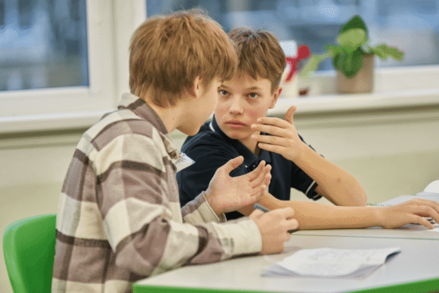 Starpskolu debašu turnīrs Rīgas Zolitūdes ģimnāzijā