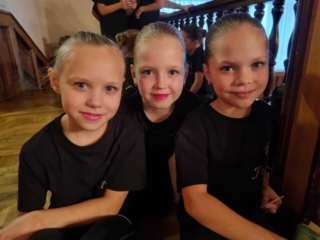 01 Jauni talanti uz lielās skatuves: Horeogrāfiskās studijas dejotājas gūst panākumus starptautiskajā konkursā "L.I.R.A.