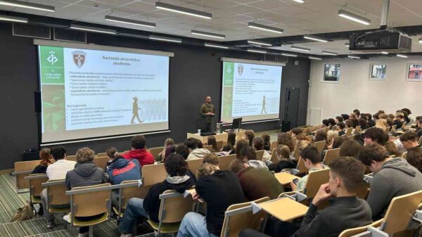 NBS lekcija vidusskolēniem “Kļūsti karavīrs!”