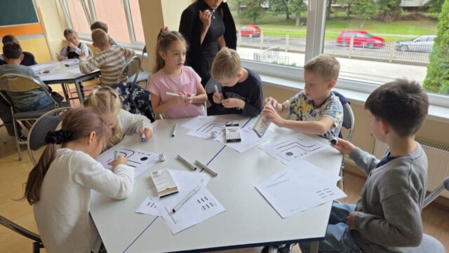 1_c_klase (1) STEM nodarbība "Mans pirmais robots"