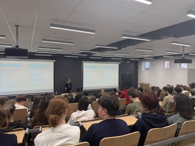 2025. gada 10. februāra tikšanās ar Rīgas Ekonomikas augstskolas (Stockholm School of Economics in Riga) rektoru un Rīgas Zolitūdes ģimnāzijas absolventu