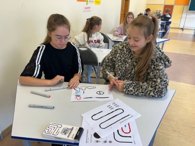 4_c-klase (27) Okeāna glābēju misija – ceturtklasnieki iepazīst programmēšanas pasauli!
