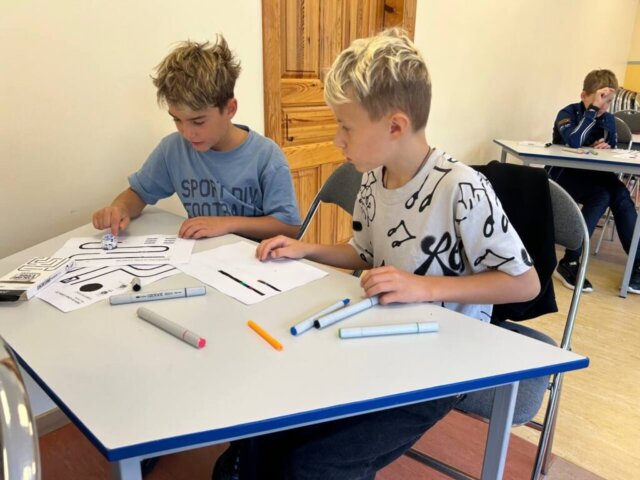4_c-klase (28) Okeāna glābēju misija – ceturtklasnieki iepazīst programmēšanas pasauli!