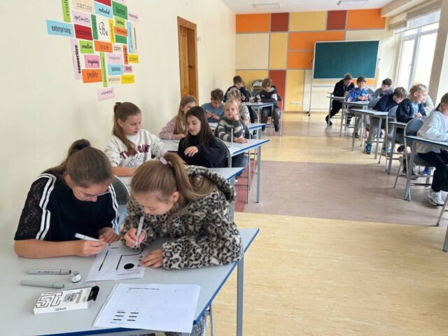4_c-klase (4) Okeāna glābēju misija – ceturtklasnieki iepazīst programmēšanas pasauli!