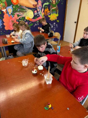 4b (13) "Sveces stāsts un tapšana"