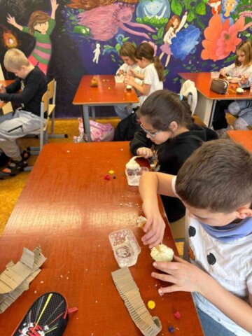 4b (14) "Sveces stāsts un tapšana"