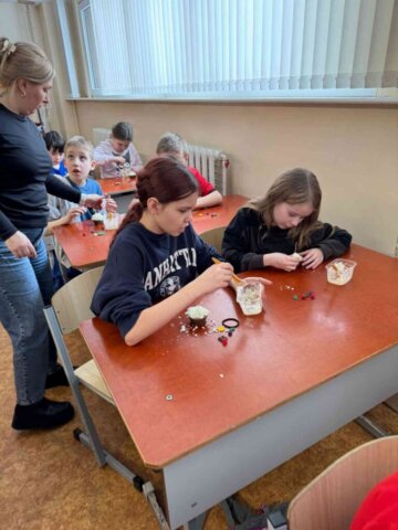 4b (3) "Sveces stāsts un tapšana"