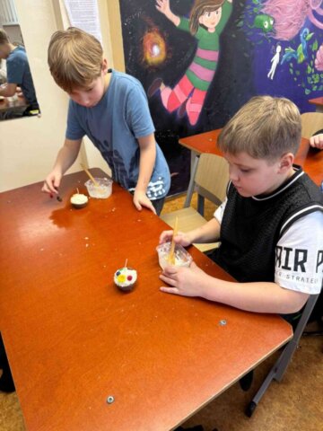 4b (4) "Sveces stāsts un tapšana"