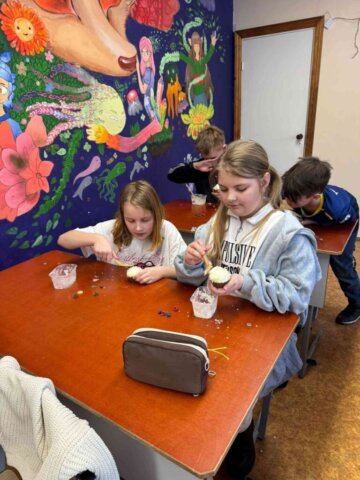 4b (6) "Sveces stāsts un tapšana"