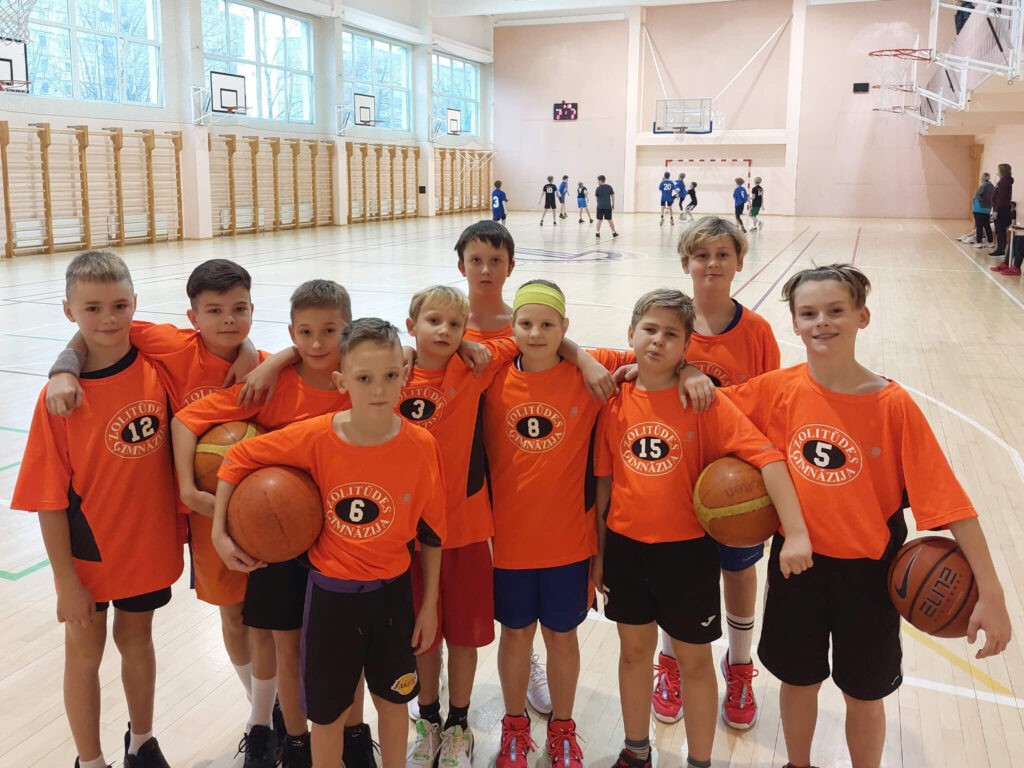 4. vieta Zemgales priekšpilsētas sacensībām basketbola