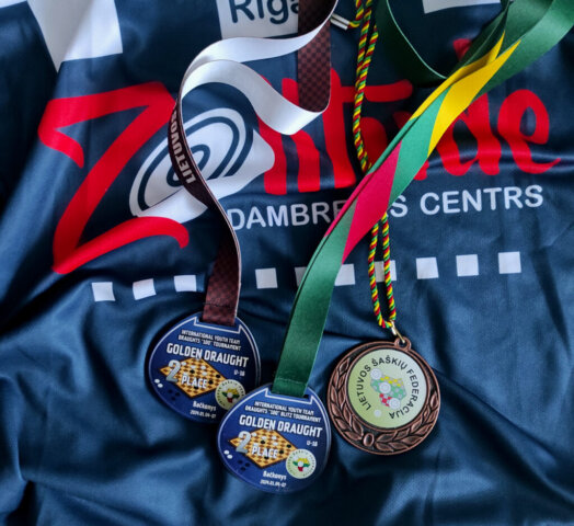 Dambretes klubs Rīgas Zolitūdes ģimnāzijā - vieta, kur aug čempioni