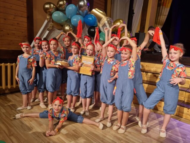 Fuete_05 Rīgas Zolitūdes ģimnāzijas horeogrāfiskā studija "Fuete"