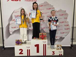 Latvijas jauniešu čempionāts 64 lauciņu dambretē
