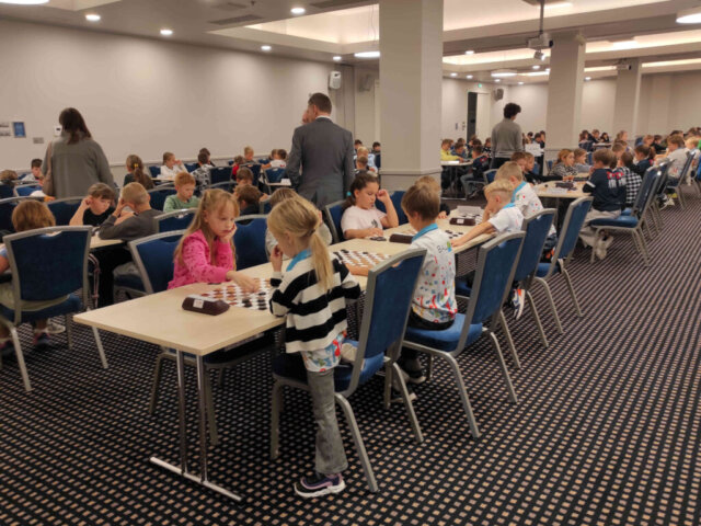 LAtv_cemp_dambretes04 ZELTS Latvijas komandu čempionātā 100 lauciņu dambretē!