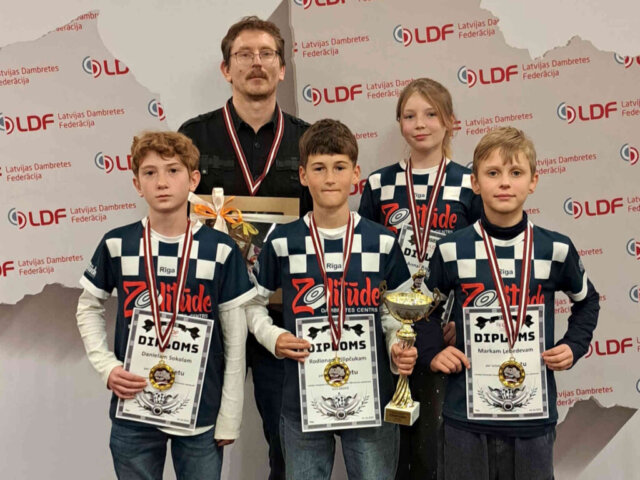 Lavt_cemp_dambretes03 ZELTS Latvijas komandu čempionātā 100 lauciņu dambretē!