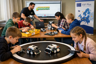 Konstruējam programmvadāmu robotu SUMO 6 Konstruējam programmvadāmu robotu SUMO