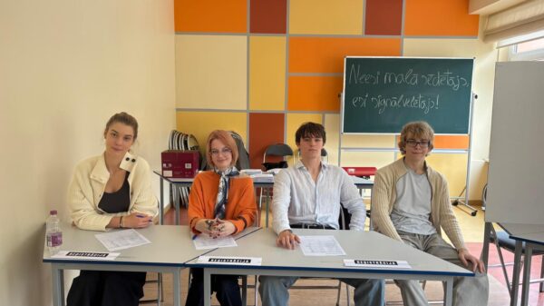 RZĢ vidusskolēni-daļa no projekta “Signālvēlēšanas 2026”!