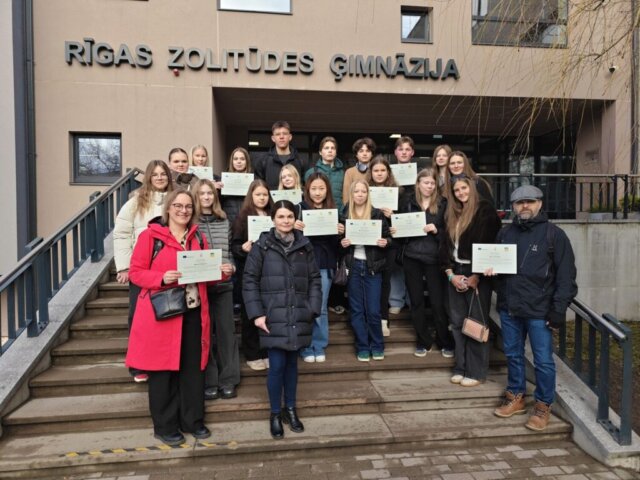 oplus_4194306 Ziemeļblāzma Rīgā: kā piecās dienās tehnoloģijas kļuva par draudzības tiltu