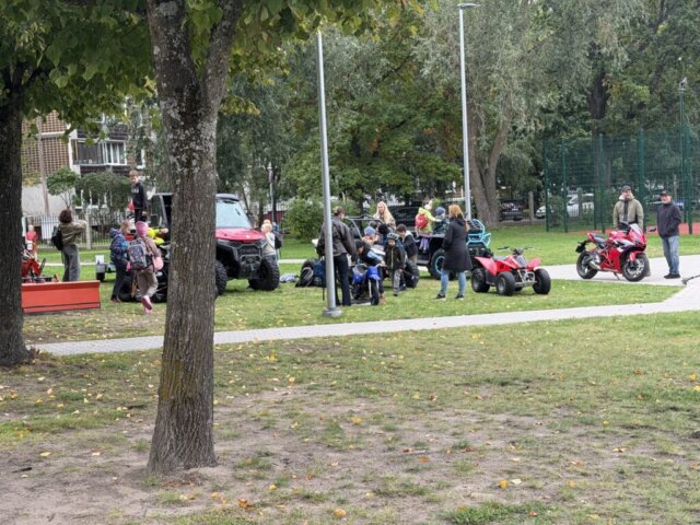 Rīgas Zolitūdes ģimnāzijā ar plašu programmu aizvadīta Eiropas Zinātnieku nakts