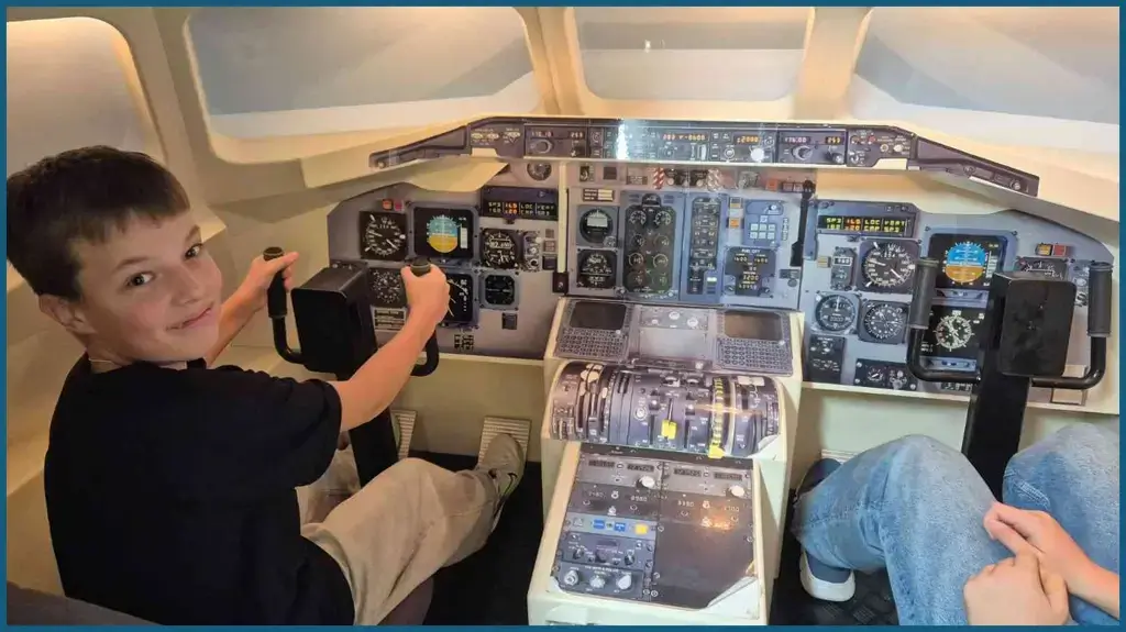 Mācību ekskursija uz “airBaltic” Pilotu akadēmijas centru