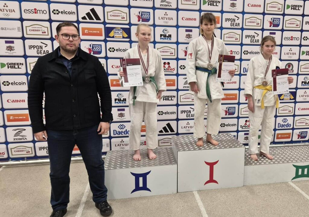 Mūsu skolas skolēni un "Kyodai" kluba audzēknis uzvarēja sacensības